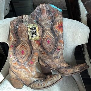 Corral Vintage Boots- NEW-Tags-7.5